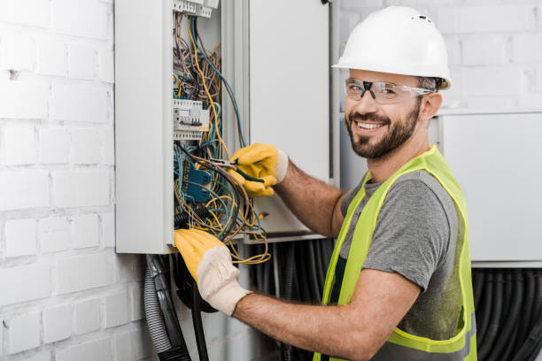 Best Affordable Emergency Electrician  in Fort Myers Beach, FL
